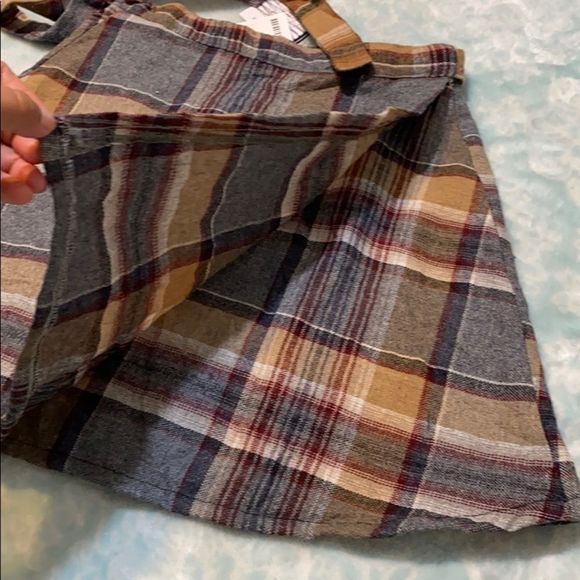 Urban Outfitters wrap skirt - Picture 5 of 5